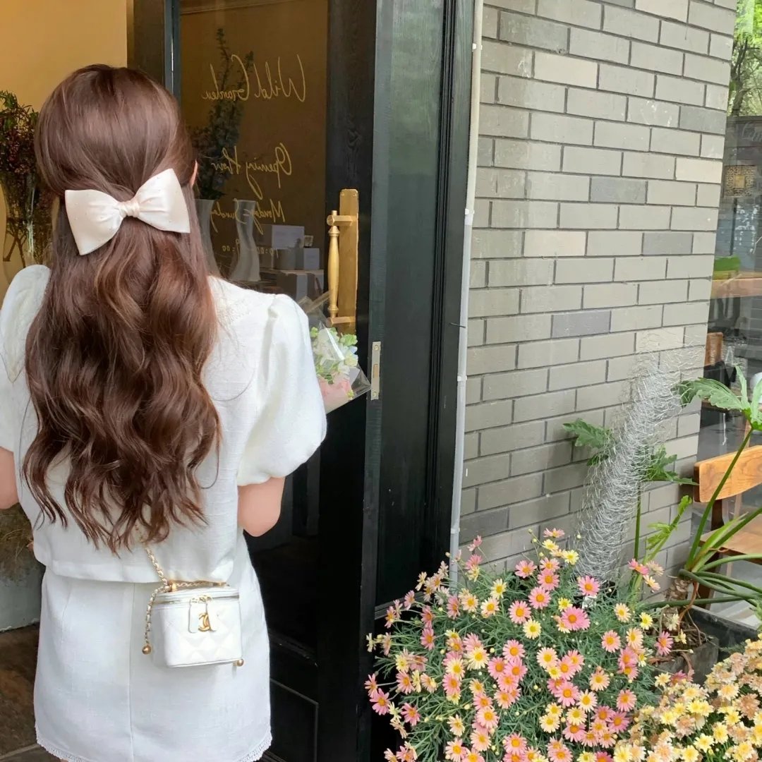 草裙舞女孩 海报